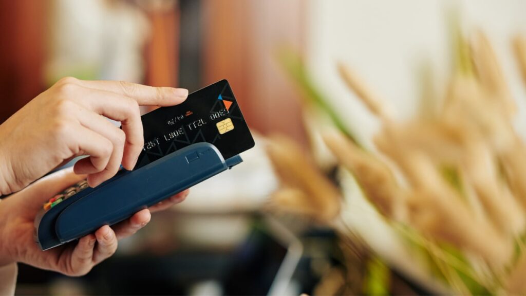 What Percent of Credit Cards to Use